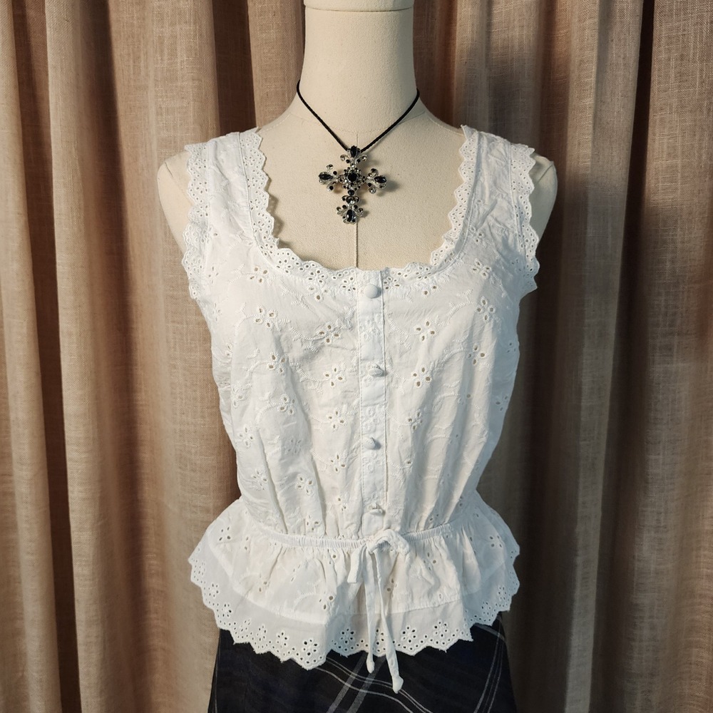 Self Esteem White Eyelet Lace Peplum Top Size M Cotton Button Front Sleeveless